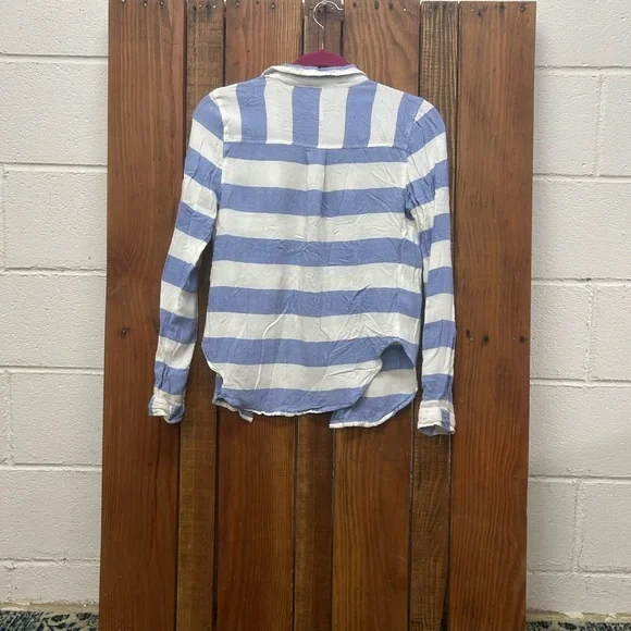 Girl Krazy size small blue and white striped top - Picture 8 of 8
